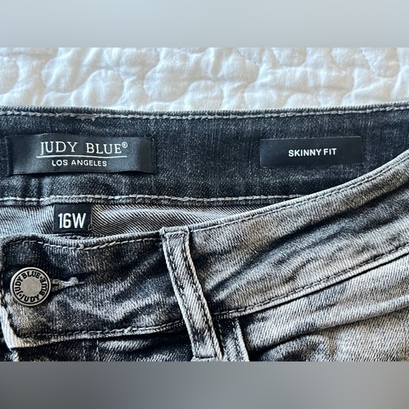 Judy Blue Black/gray wash skinny fit jeans size 16w - Picture 7 of 7